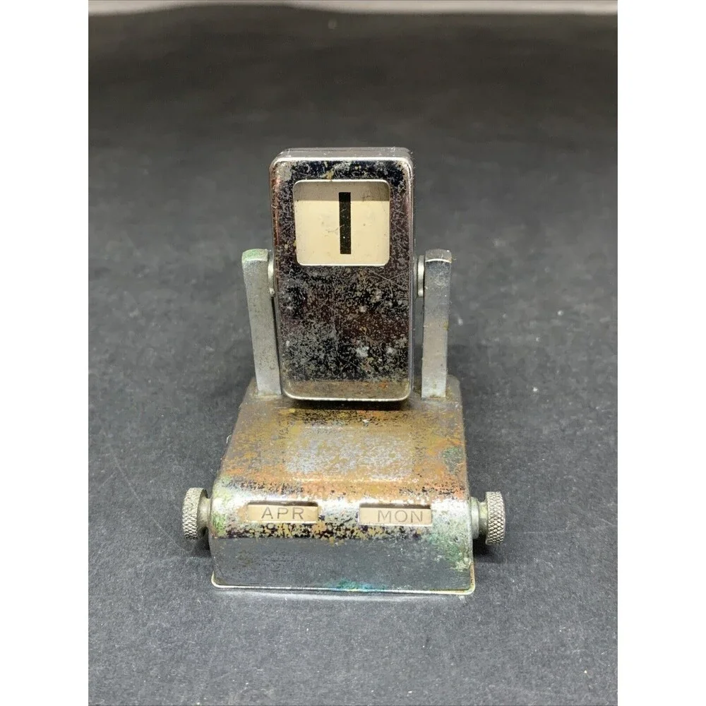 VINTAGE CHROME PERPETUAL FLIP DESK CALENDAR Chrome JAPAN Kottle Bros NY
